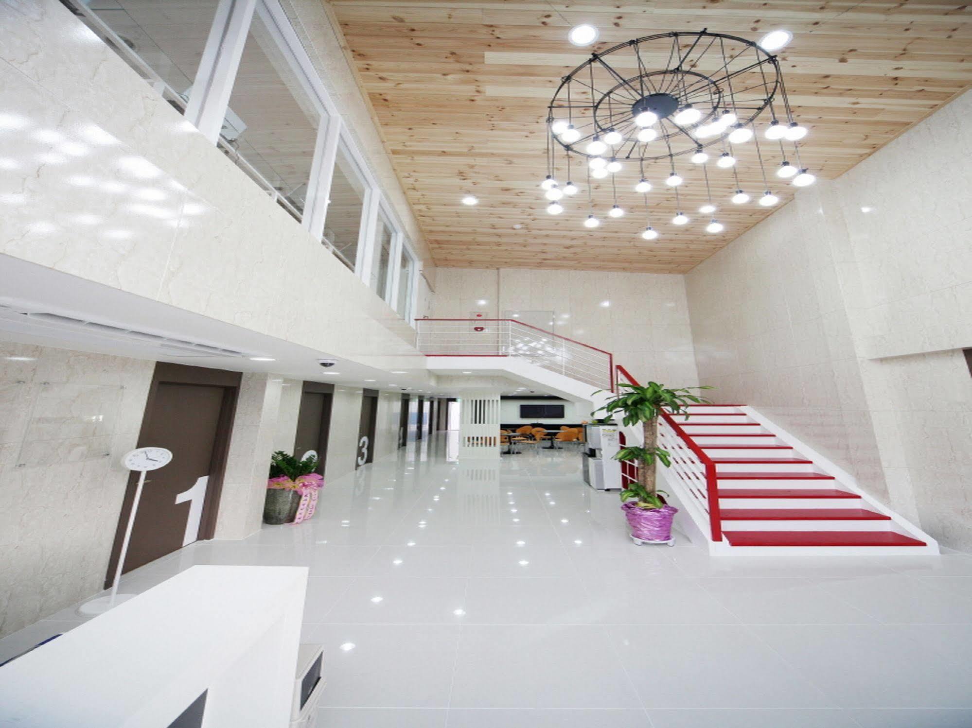Sol Guest House_Haeundae ปูซาน ภายนอก รูปภาพ